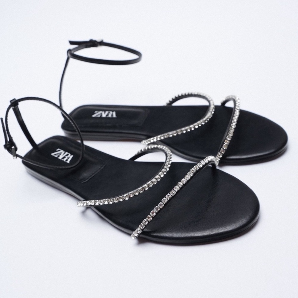 Zara Black Low Heeled Sandals. Size 10